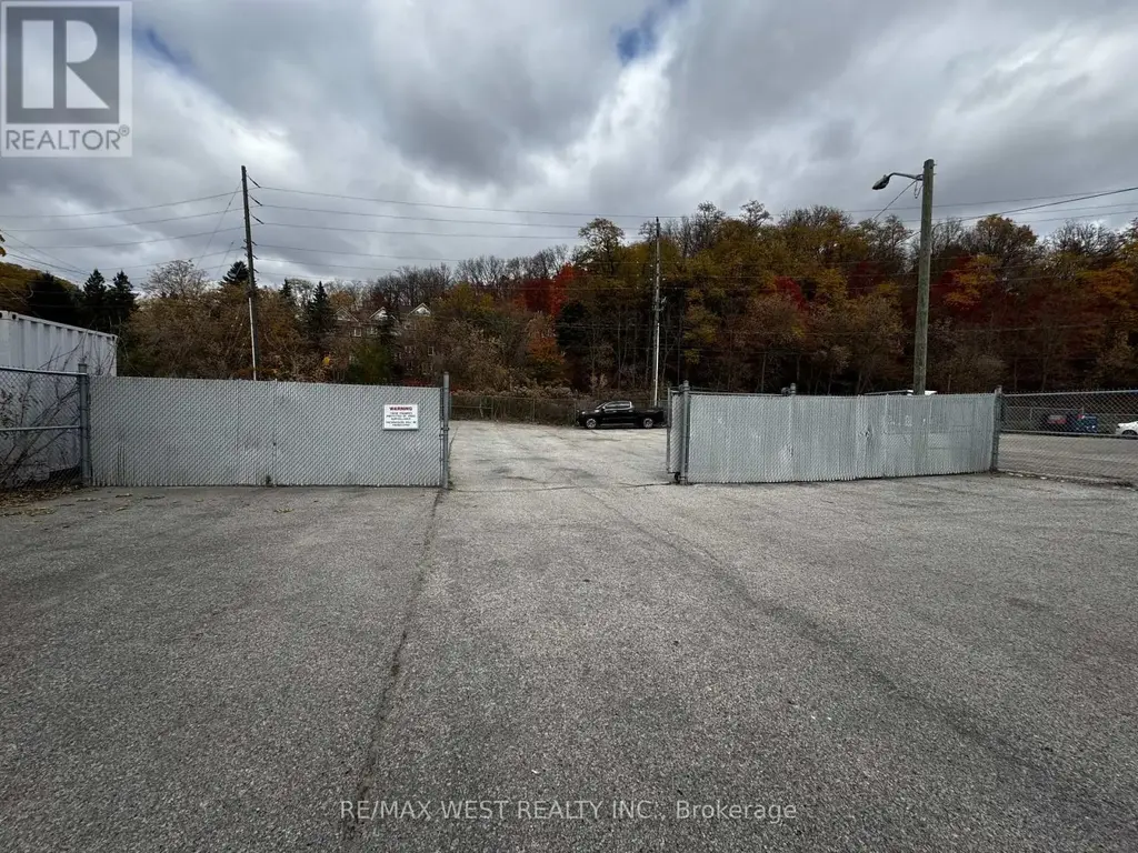 15 Mill Street N, Caledon (Bolton North)